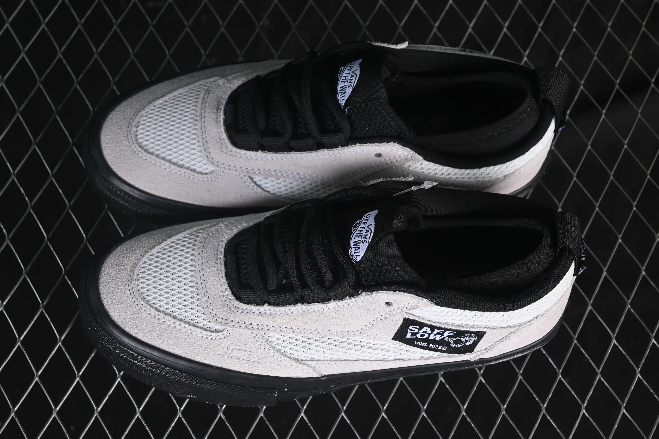 All categories Vans Vans series Vans Low Vans low-top Vans Safe Brady Low Vans high-end branch low-top retro casual sneakers VN000EEHBWI